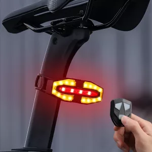 Cykelbaklampa med blinkers